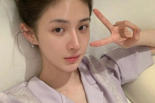 江疏影39岁凭“脚毛”上热搜背后藏着内娱对中年女星最大的傲慢 江疏影39岁凭“脚毛”上热搜背后藏着内娱对中年女星最大的傲慢